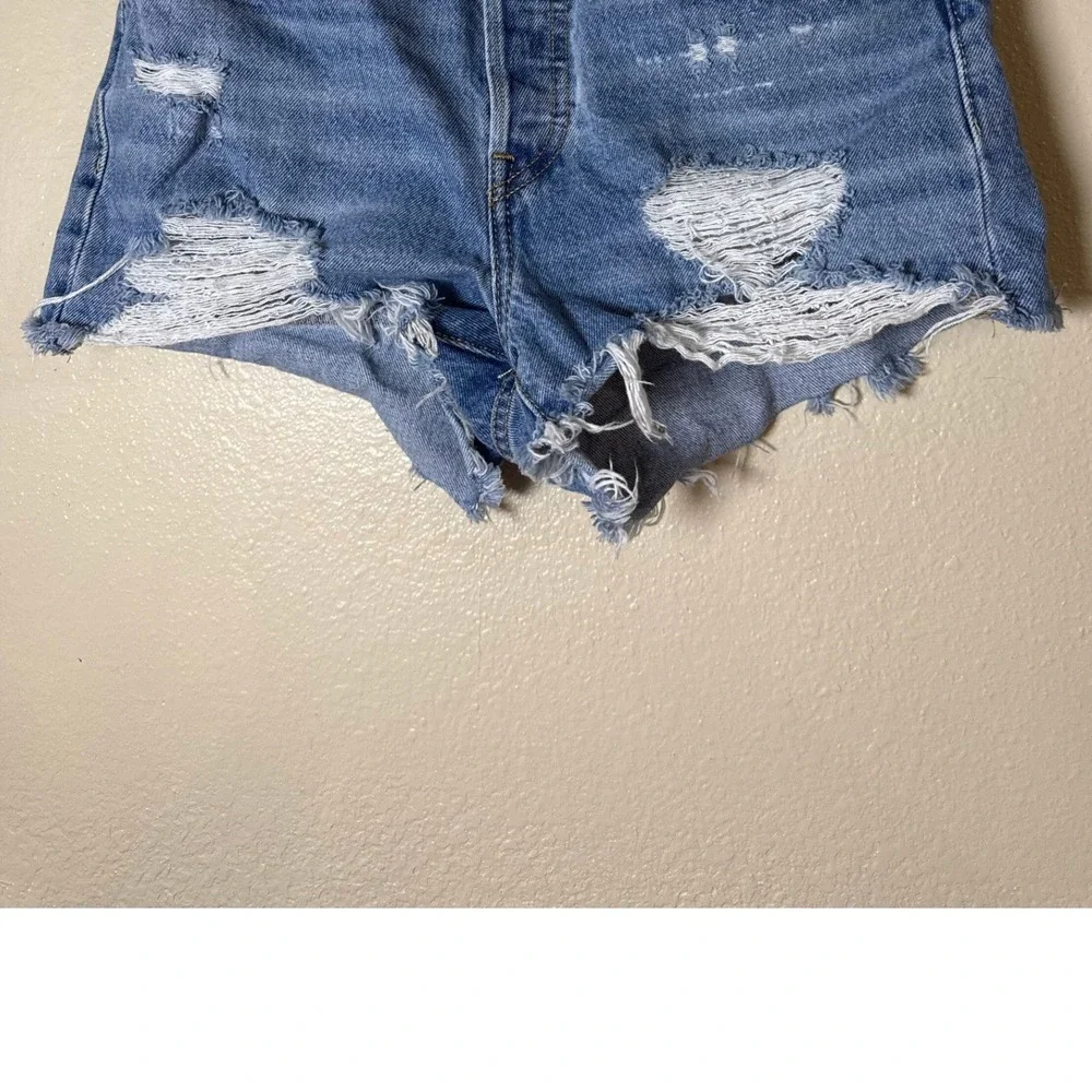 Levi's Women 501 Original Shorts 26 Blue Distressed High Rise Raw Hem Festival